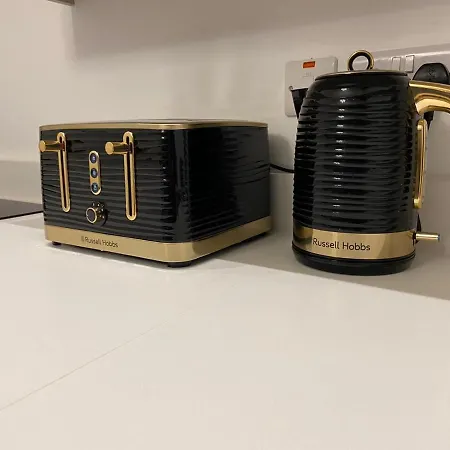 5 4 Bedrooms, Sleeps X 15 Feriehus York