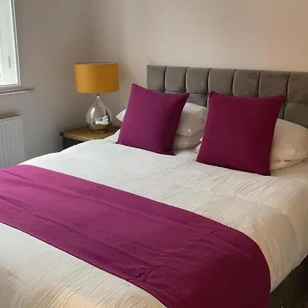 5 4 Bedrooms, Sleeps X 15 Hébergement de vacances *
